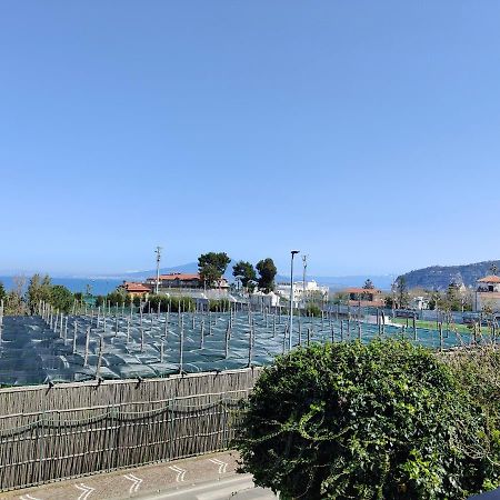 Rota Suites Соренто Екстериор снимка