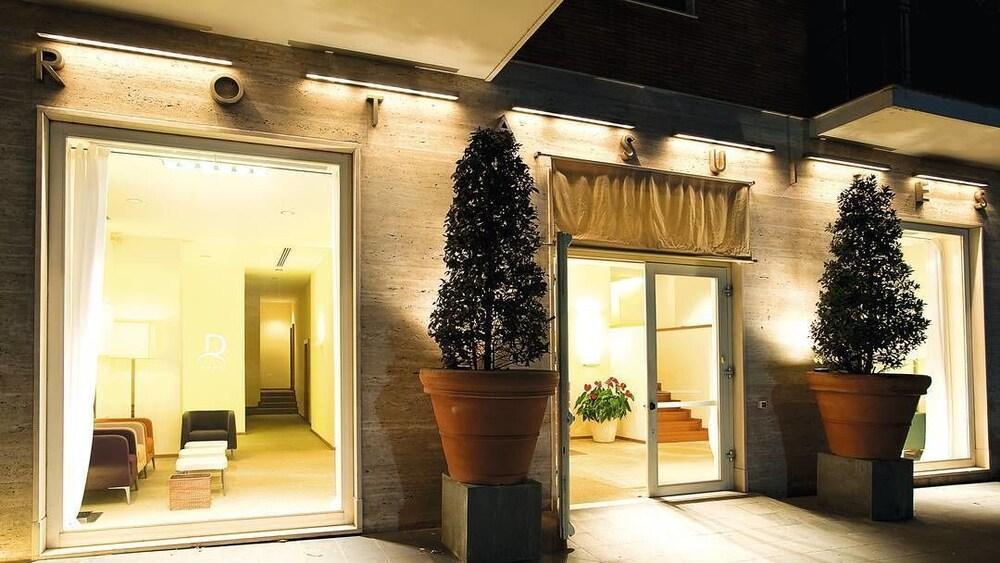 Rota Suites Соренто Екстериор снимка
