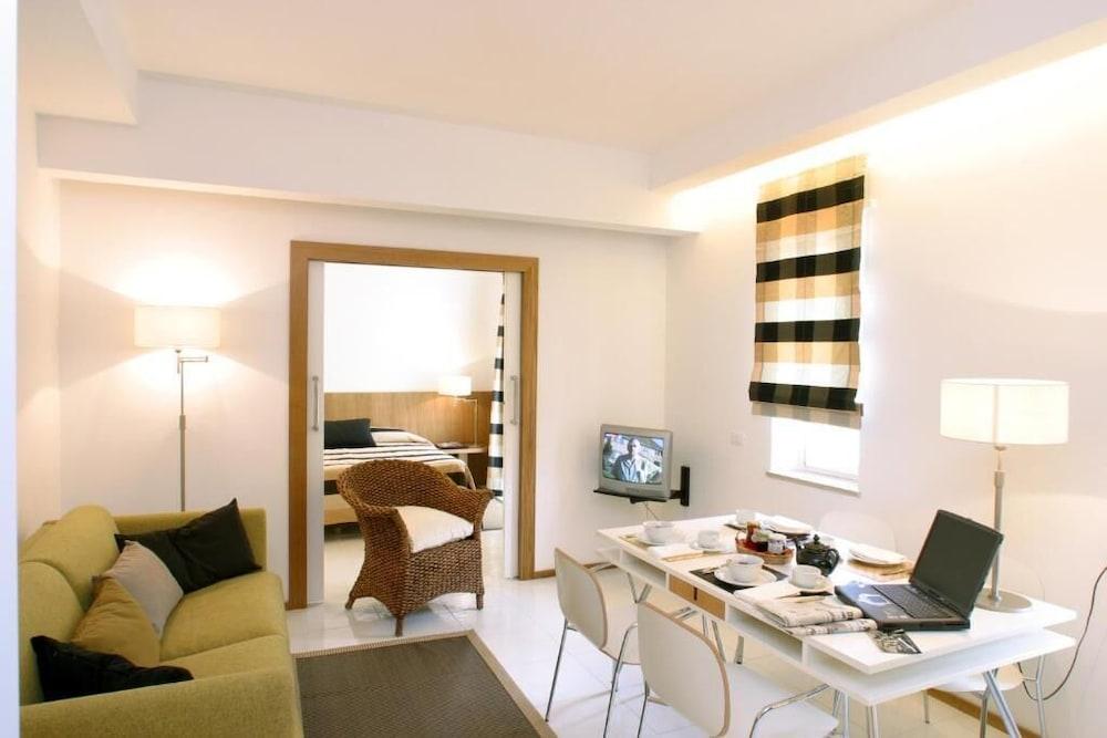 Rota Suites Соренто Екстериор снимка