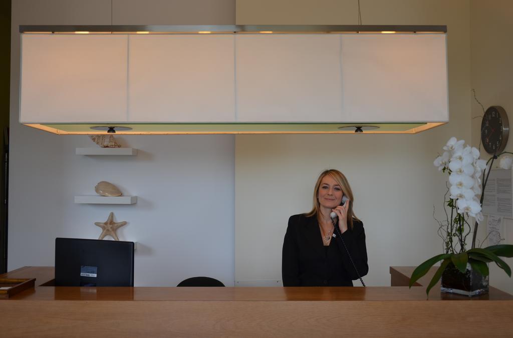 Rota Suites Соренто Екстериор снимка