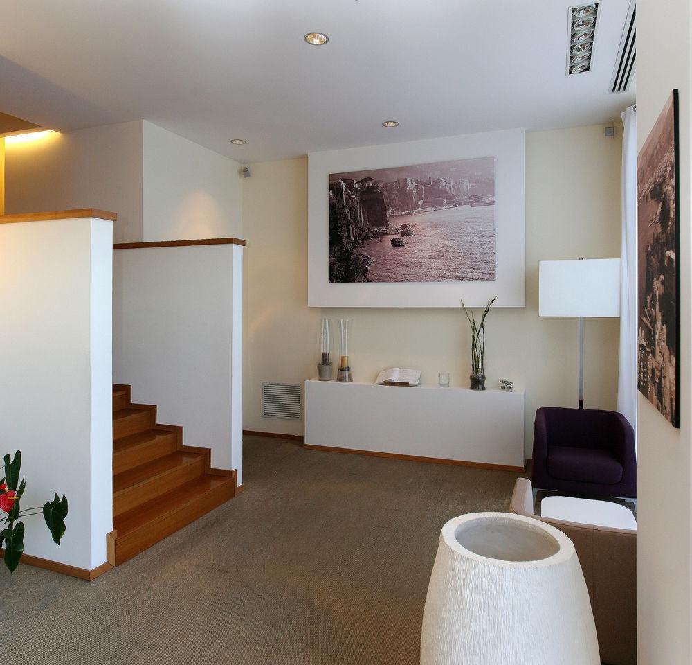 Rota Suites Соренто Екстериор снимка