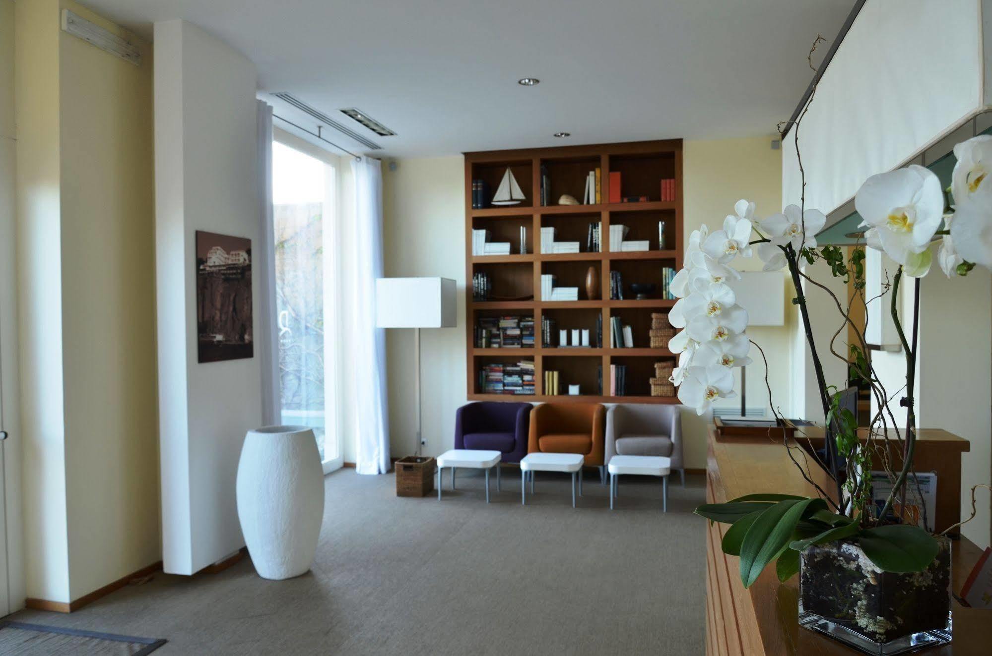 Rota Suites Соренто Екстериор снимка